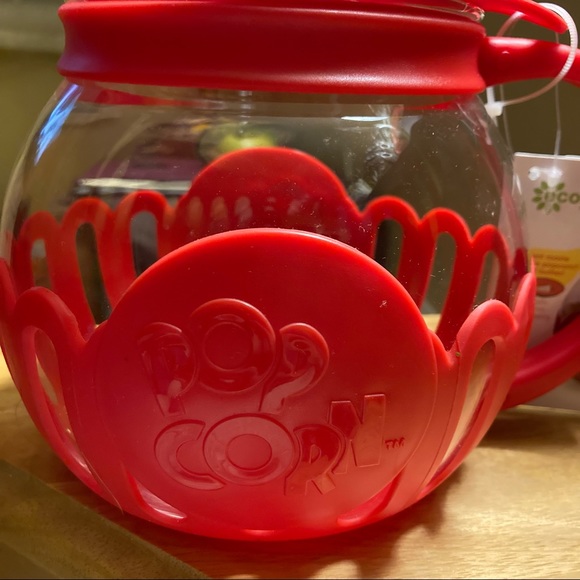 Microwave Popcorn Popper Red Borosilicate Glass 3 in 1 Silicone Lid 1.5 Quart - Picture 9 of 11